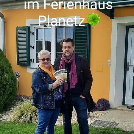 Ferienhaus Planetz Farm stay *